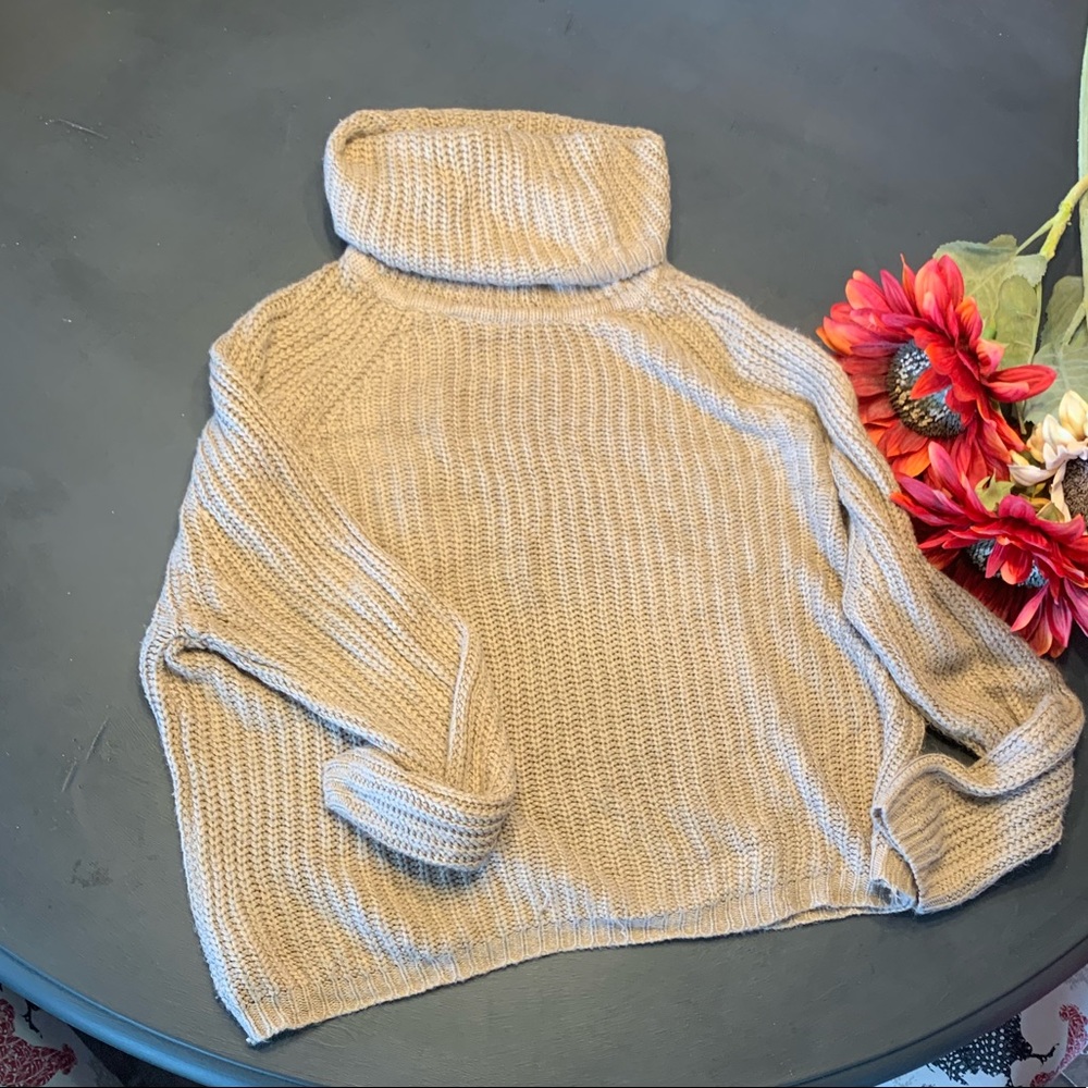 Oversized turtleneck